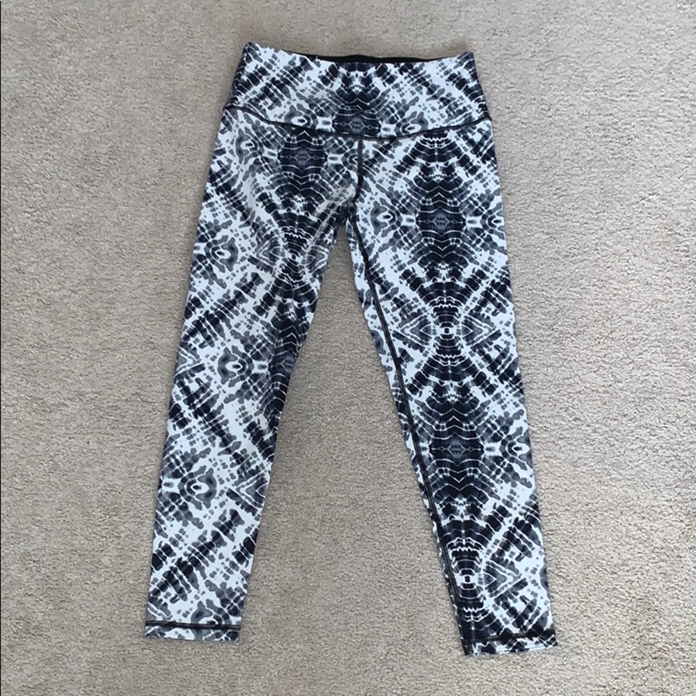 Victoria Secret Size M Leggings